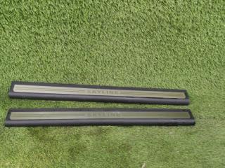 Запчасть порожек пластиковый передний NISSAN SKYLINE