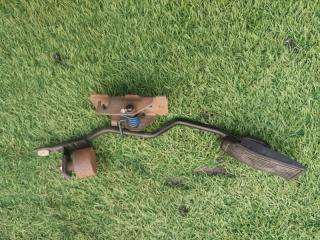 Запчасть педаль подачи топлива NISSAN TINO