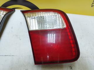 Фонарь вставка багажника Subaru Forester SF5 EJ20