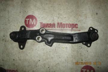 Рычаг правый передний NISSAN STAGEA WGNC34 2 ракурс