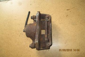 Суппорт правый передний MITSUBISHI DION CR9W 4G63 2 ракурс