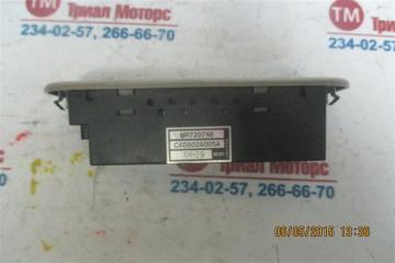 Часы MITSUBISHI DELICA PD8W 4 ракурс