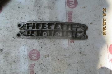 Балка под кпп TOYOTA PROGRES JCG11 2JZGE 2 ракурс