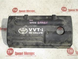 Пластиковая крышка на двс TOYOTA WISH ZNE14 1ZZFE 1 ракурс
