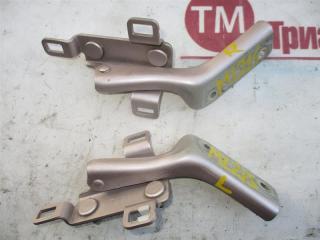 Петли 5-й двери NISSAN ROOX ML21S 3 ракурс