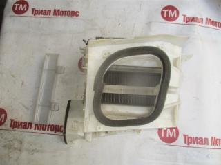 Корпус моторчика печки NISSAN BLUEBIRD SYLPHY FG10 3 ракурс