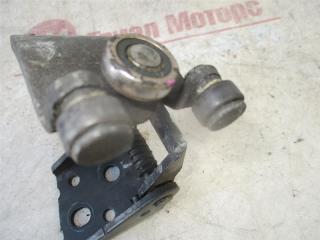 Ролик двери правый задний HONDA Stepwgn RK5 2 ракурс