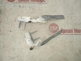 Петли 5-й двери HONDA STREAM RN6 2 ракурс