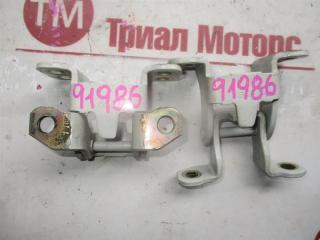 Петли 5-й двери SUZUKI ESCUDO TD54W J20A 1 ракурс