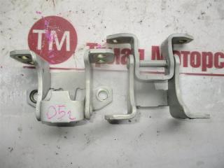 Петли 5-й двери SUZUKI ESCUDO TD54W J20A 2 ракурс