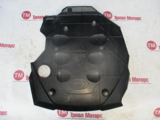 Пластиковая крышка на двс NISSAN CEDRIC MY34 VQ25DD 2 ракурс