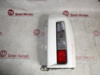 Стоп-сигнал правый NISSAN ELGRAND E51 49-56 1 ракурс