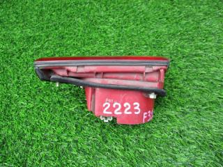 Вставка между стопов правая MITSUBISHI DIAMANTE F31A 043-1656 3 ракурс