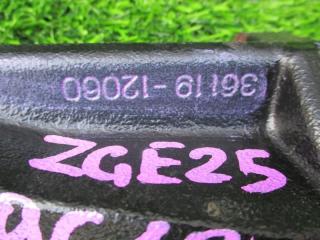 Крепление раздаточной коробки TOYOTA WISH ZGE25 2ZRFAE 36119-12060 2 ракурс