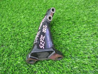 Крепление раздаточной коробки TOYOTA WISH ZGE25 2ZRFAE 36119-12060 4 ракурс