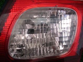 Вставка между стопов правая NISSAN BLUEBIRD SYLPHY QG10 48-80 2 ракурс
