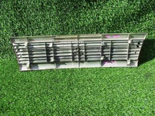 Решетка радиатора MITSUBISHI TOWN BOX U61W MR557904 2 ракурс