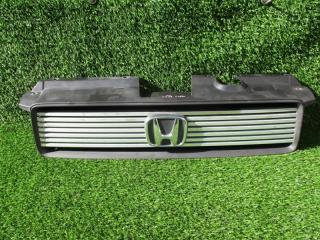 Решетка радиатора HONDA MOBILIO SPIKE GK1 1 ракурс