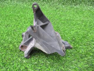 Крепление компрессора кондиционера SUBARU LEGACY BG9 EJ25 3 ракурс