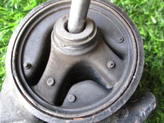 Подушка двигателя правая SUBARU PLEO RA2 EN07 2 ракурс