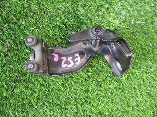 Ролик двери правый NISSAN ELGRAND E52 2 ракурс