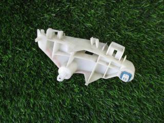 Крепление бампера заднее правое TOYOTA RACTIS NCP120