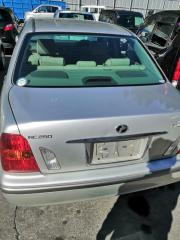 Стоп-сигнал правый TOYOTA PROGRES JCG10 51-27 5 ракурс