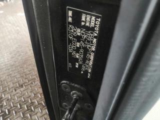 Амортизатор задний TOYOTA PORTE NCP145 4WD 2 ракурс