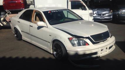 Дефендер TOYOTA CROWN GRS182 1 ракурс