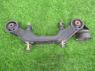 Крепление редуктора заднее TOYOTA ALLION ZZT245 1ZZFE 5 ракурс