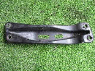 Балка под кпп NISSAN STAGEA NM35 VQ25DET 3 ракурс