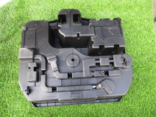 Ящик под инструменты TOYOTA AQUA NHP10 1NZFXE 64991-52011 2 ракурс