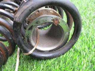 Пружина задняя HONDA Stepwgn RF5 370-601-008 3 ракурс
