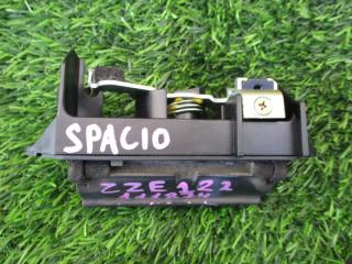 Ручка задней двери TOYOTA COROLLA SPACIO ZZE122 4 ракурс