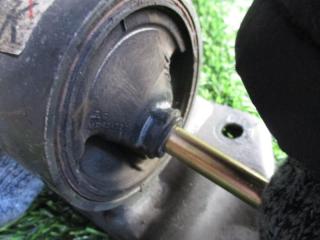 Подушка двигателя левая MITSUBISHI AIRTREK CU2W 4G63 4WD 2 ракурс