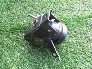 Подушка двигателя правая TOYOTA RACTIS NCP100 1NZFE 3 ракурс Подушка двигателя правая TOYOTA RACTIS NCP100 1NZFE 3 ракурс