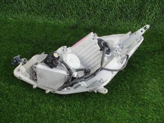 Фара правая TOYOTA ISIS ANM10 44-61 2 ракурс Фара правая TOYOTA ISIS ANM10 44-61 2 ракурс