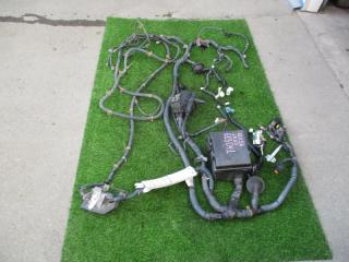 Коса под капот INFINITI QX56 JA60 VK56DE 3 ракурс