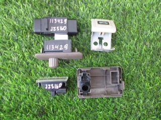 Кнопка TOYOTA ARISTO JZS160 2JZGE 1 ракурс