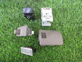 Кнопка TOYOTA ARISTO JZS160 2JZGE 2 ракурс