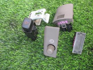 Кнопка TOYOTA ARISTO JZS160 2JZGE 3 ракурс