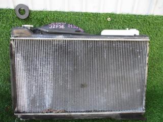 Радиатор основной TOYOTA PROGRES JCG10 1JZFSE 2 ракурс Радиатор основной TOYOTA PROGRES JCG10 1JZFSE 2 ракурс