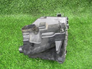 Корпус воздушного фильтра NISSAN CIMA HF50 VQ30DET 4 ракурс