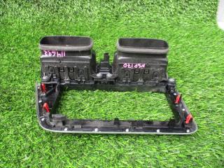 Консоль магнитофона TOYOTA SIENTA NSP170 2 ракурс Консоль магнитофона TOYOTA SIENTA NSP170 2 ракурс