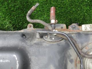 Бак топливный TOYOTA PORTE NCP145 1NZFE 4 ракурс Бак топливный TOYOTA PORTE NCP145 1NZFE 4 ракурс