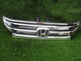 Решетка радиатора HONDA Stepwgn RK6 2 ракурс