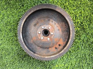 Маховик TOYOTA VITZ NCP91 1NZ-FE 2 ракурс Маховик TOYOTA VITZ NCP91 1NZ-FE 2 ракурс