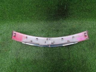 Планка на капот MAZDA VERISA DC5W D46150711 2 ракурс