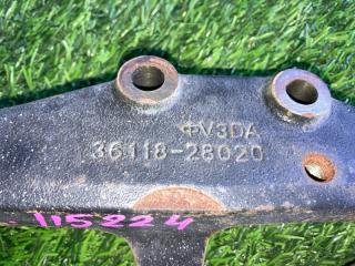 Крепление раздаточной коробки TOYOTA VOXY ZRR75 3ZRFAE 4 ракурс