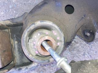 Балка подвески задняя NISSAN LEOPARD JHY33 VQ30DE 3 ракурс Балка подвески задняя NISSAN LEOPARD JHY33 VQ30DE 3 ракурс